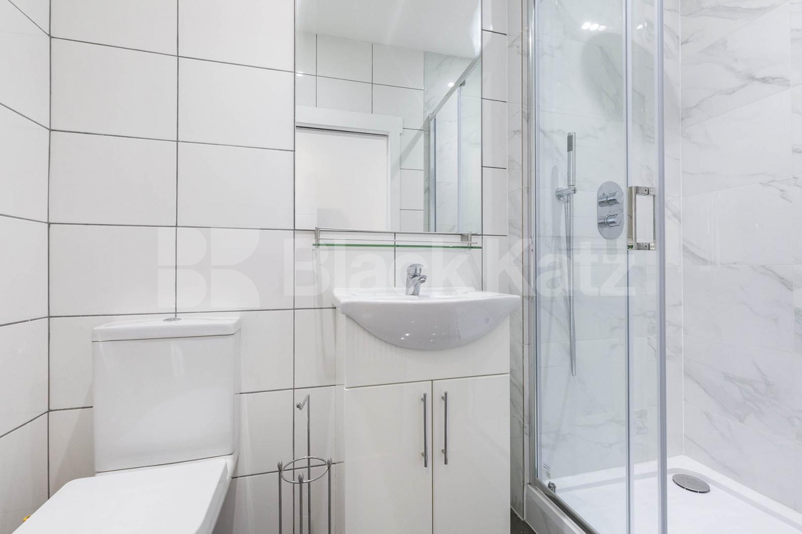 Refurbished 1 bedroom only seconds to Euston Station eversholt Street , Euston